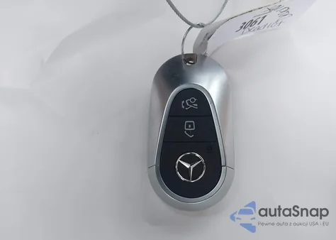 2025 Mercedes-Benz C 300 z USA, uszkodzony, nr VIN W1KAF4HB1SR252859